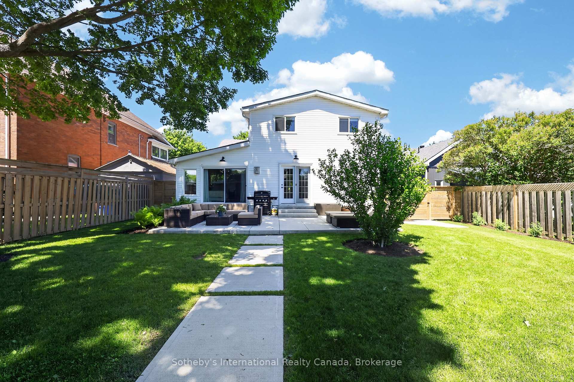 Photo 41 of 131 Bruce Street S, Blue Mountains — HOMEH