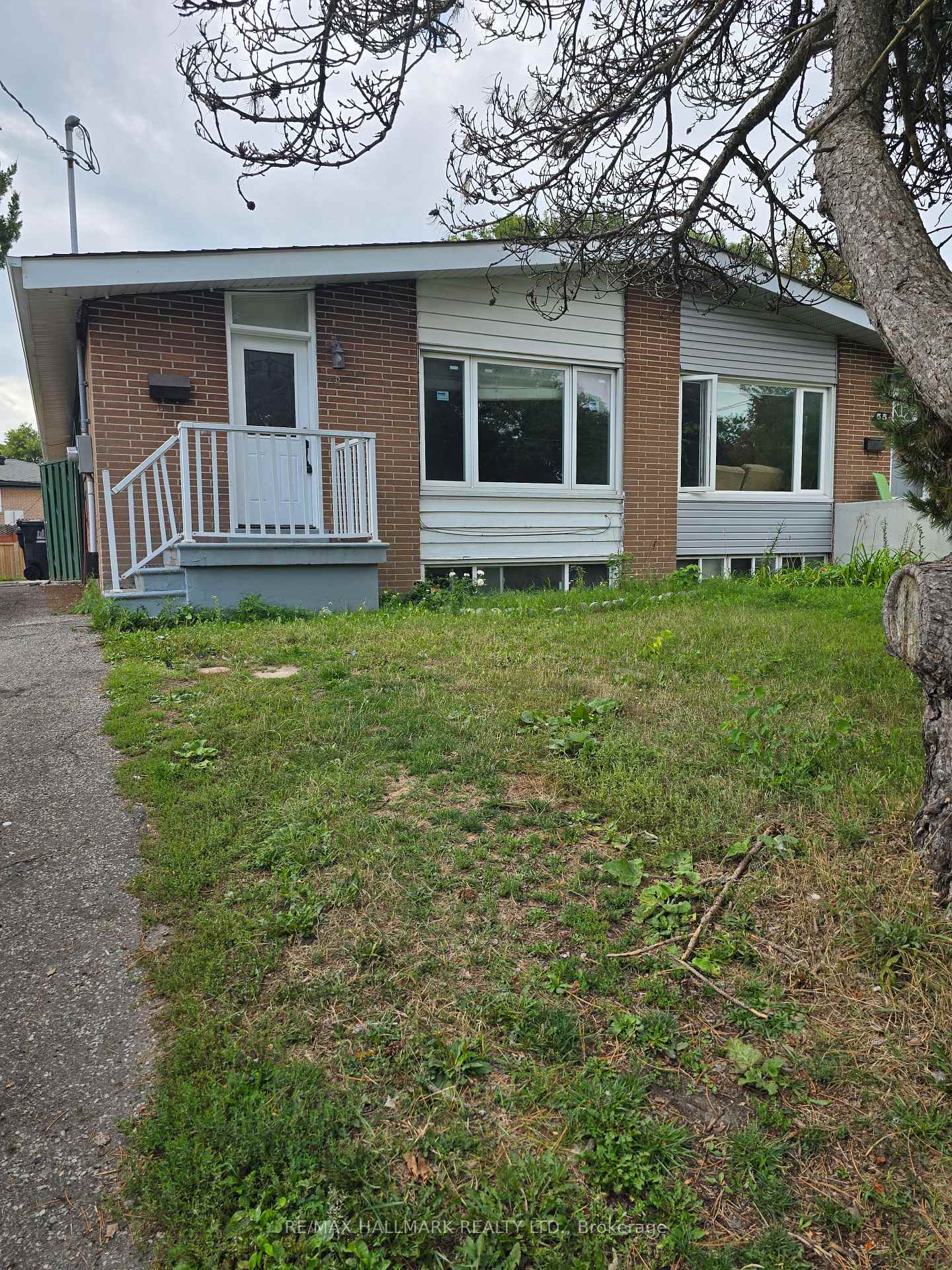 Front of Unit Upper Portion, 53 Billington Crescent