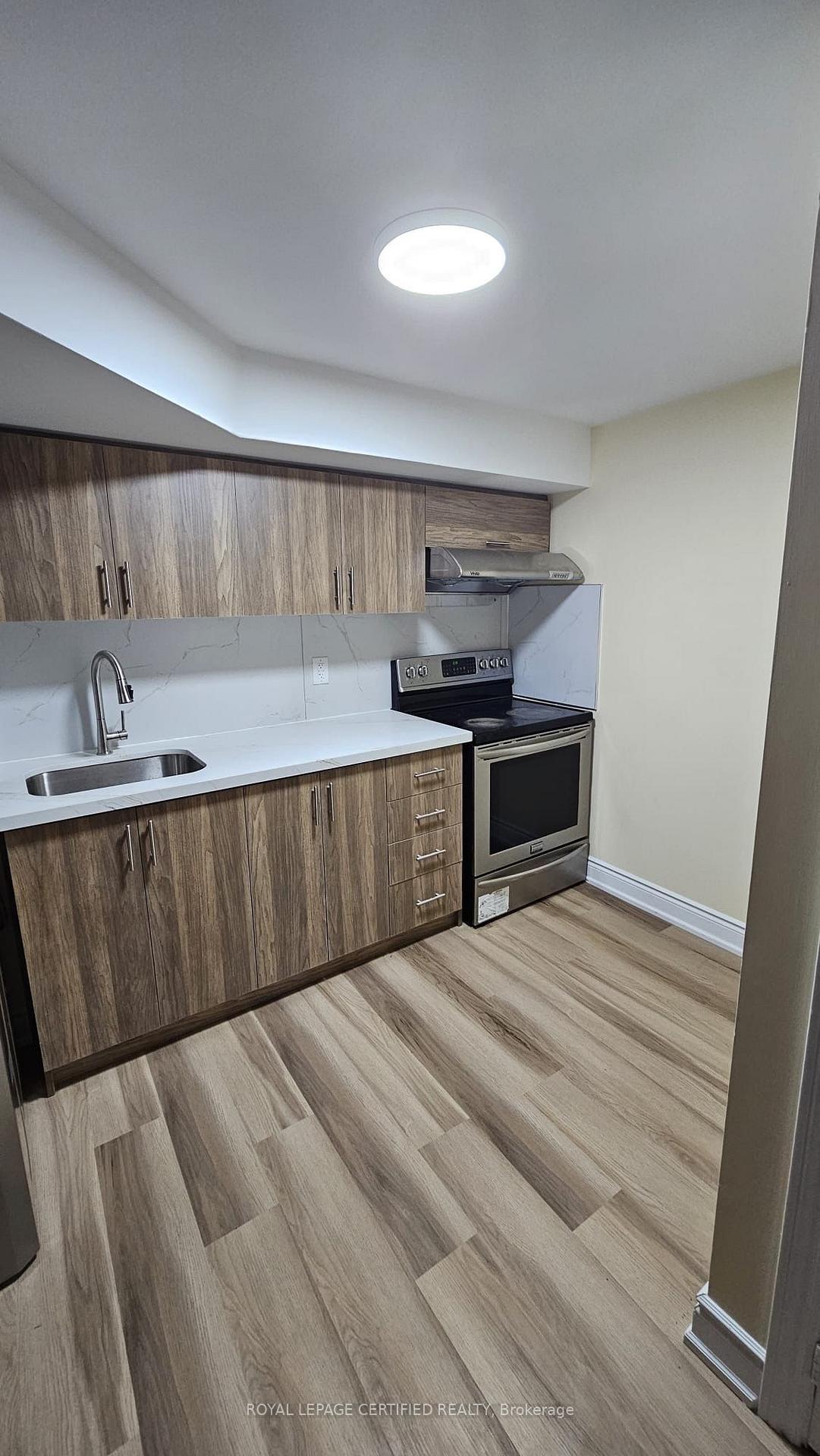 Photo 5 of Unit Basement, 102 Bunchberry Way, Brampton, Sandringham-Wellington — HOMEH