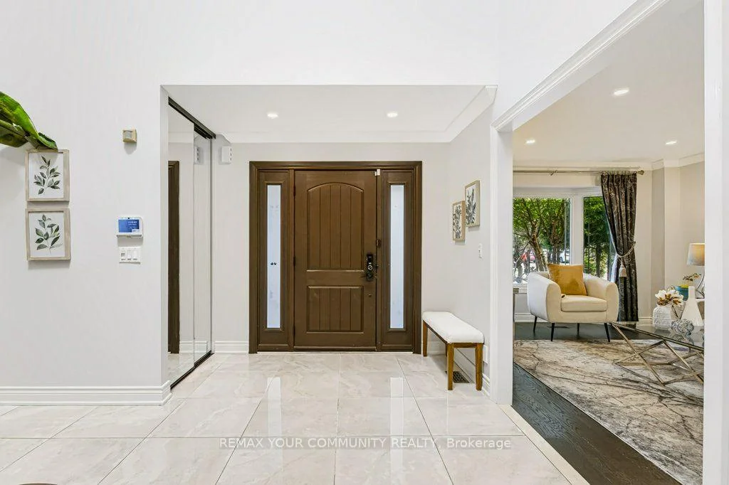 Photo 3 of 331 Maplehurst Avenue, North York, Willowdale East — HOMEH