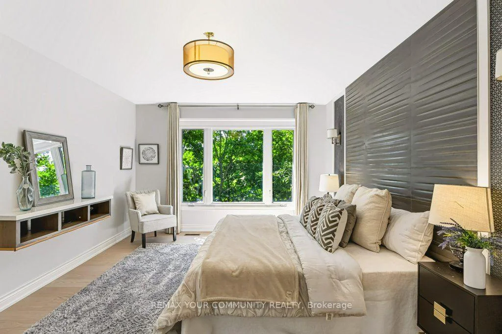 Photo 16 of 331 Maplehurst Avenue, North York, Willowdale East — HOMEH