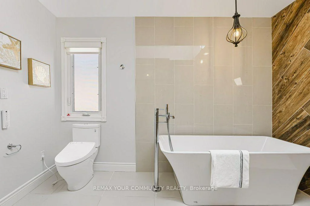 Photo 22 of 331 Maplehurst Avenue, North York, Willowdale East — HOMEH