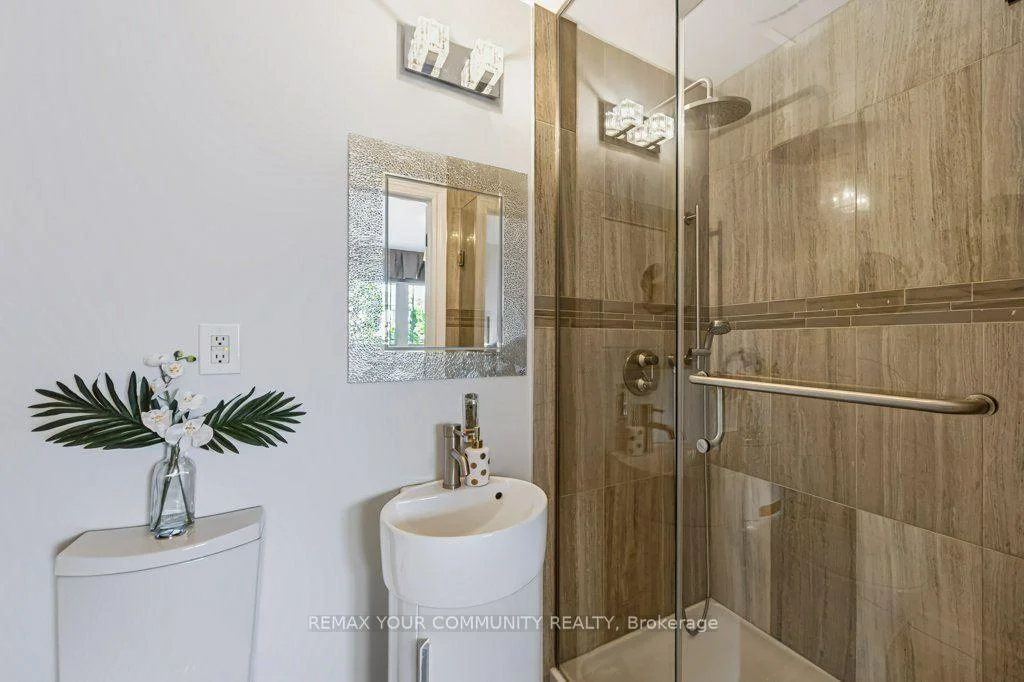 Photo 25 of 331 Maplehurst Avenue, North York, Willowdale East — HOMEH