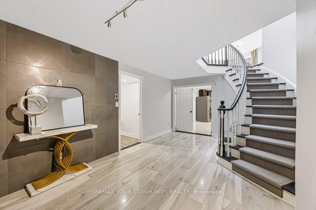 Photo 30 of 331 Maplehurst Avenue, North York, Willowdale East — HOMEH