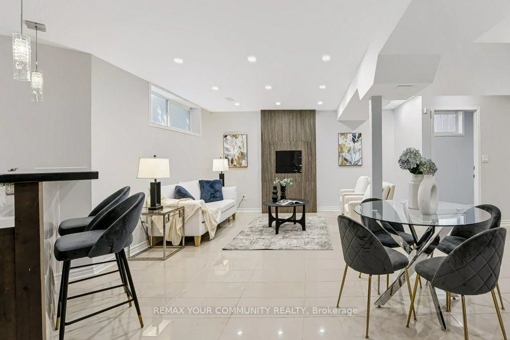 Photo 35 of 331 Maplehurst Avenue, North York, Willowdale East — HOMEH