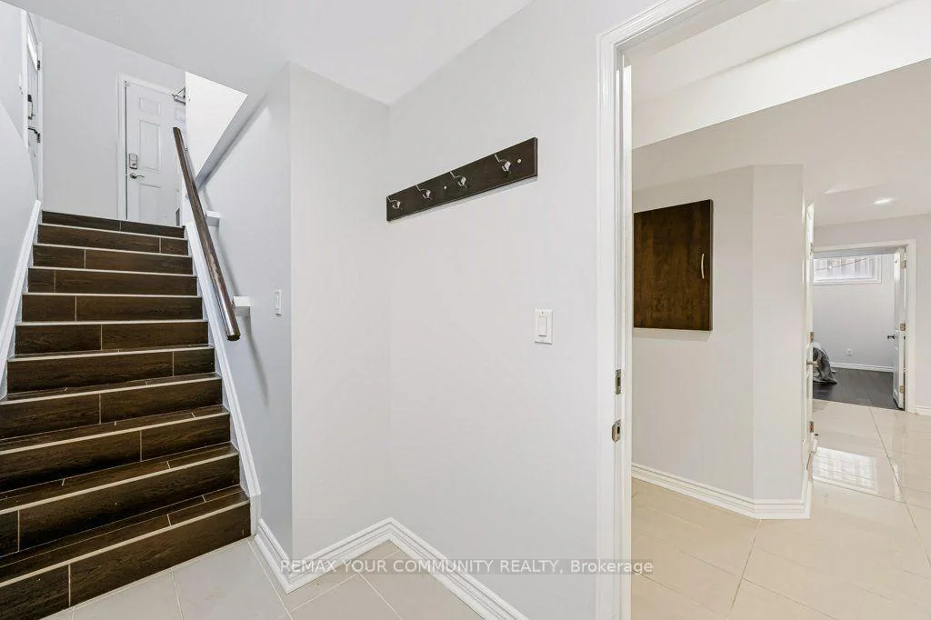 Photo 37 of 331 Maplehurst Avenue, North York, Willowdale East — HOMEH