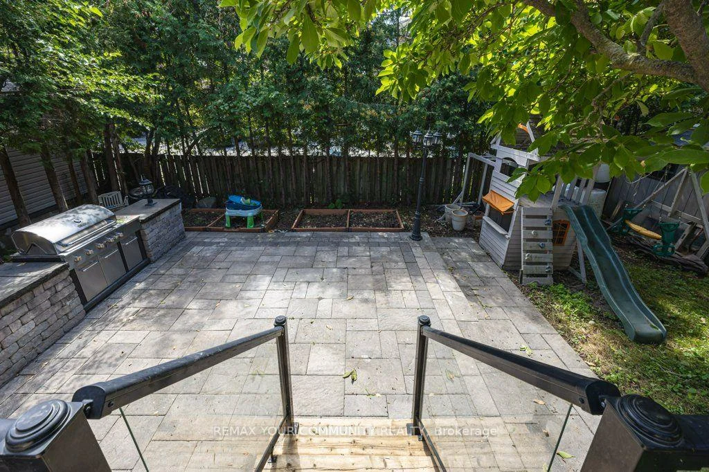 Photo 40 of 331 Maplehurst Avenue, North York, Willowdale East — HOMEH