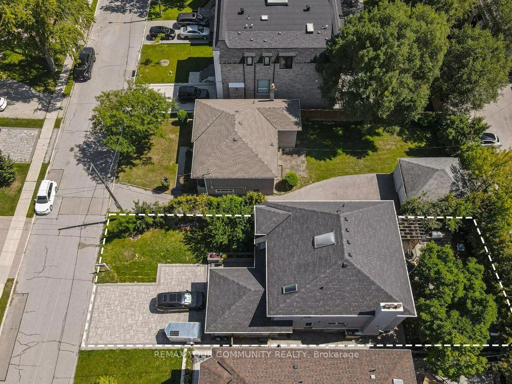 Photo 43 of 331 Maplehurst Avenue, North York, Willowdale East — HOMEH