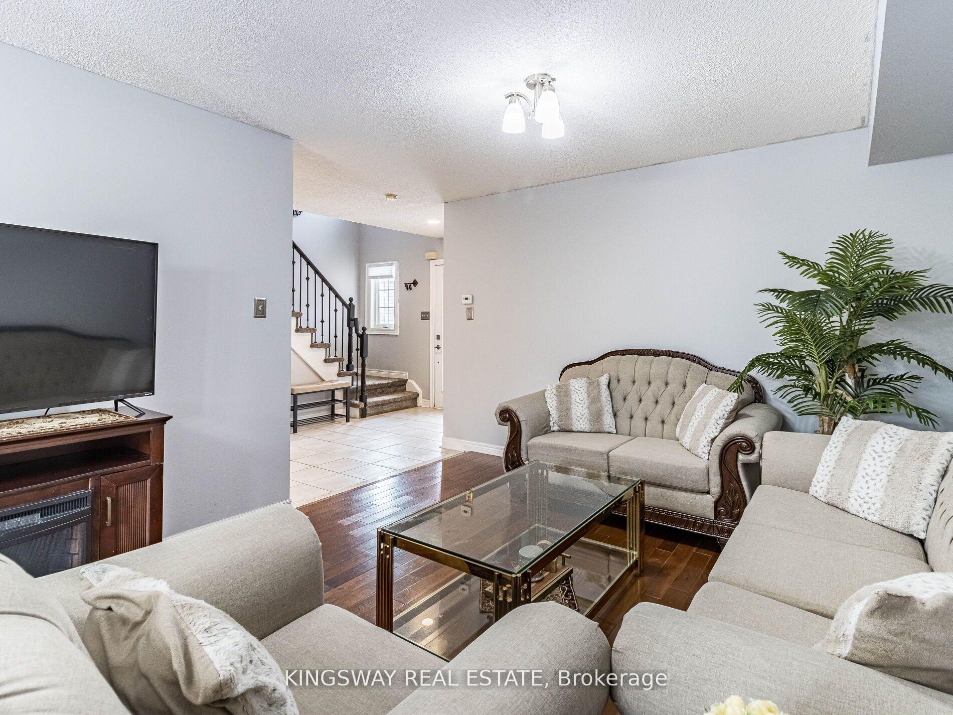 Photo 11 of 570 Enfield Road, Burlington, LaSalle — HOMEH