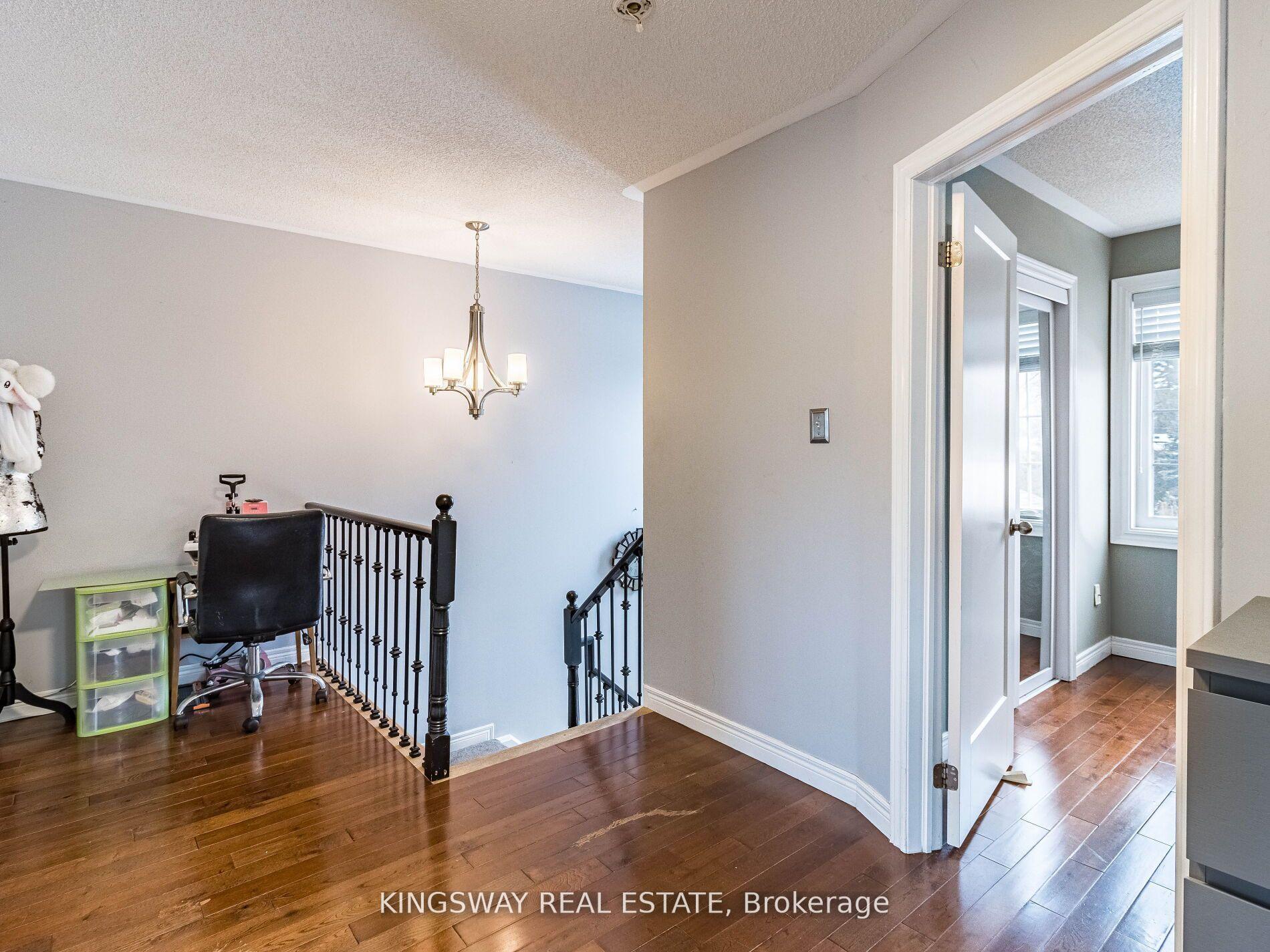 Photo 19 of 570 Enfield Road, Burlington, LaSalle — HOMEH