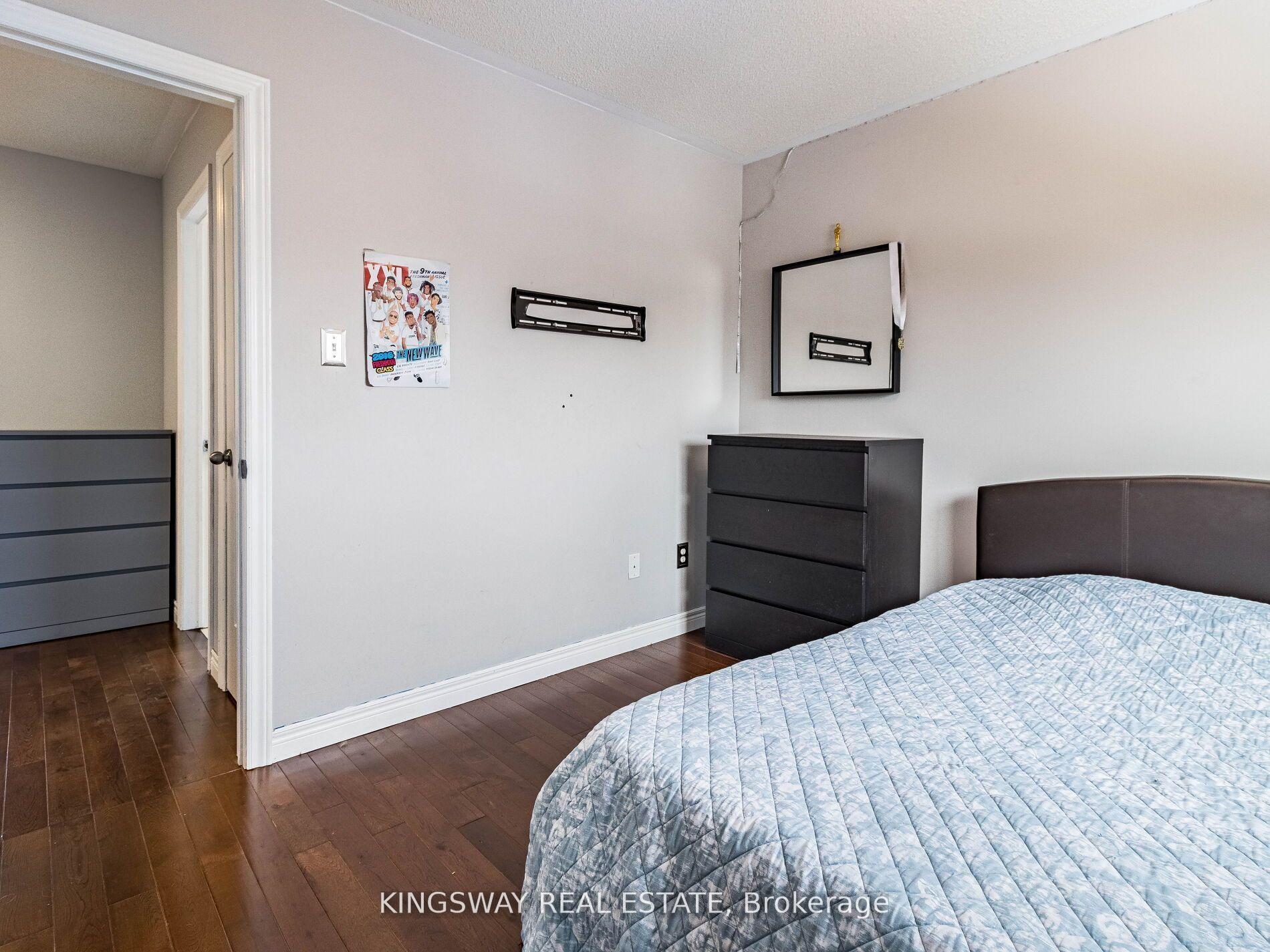 Photo 25 of 570 Enfield Road, Burlington, LaSalle — HOMEH