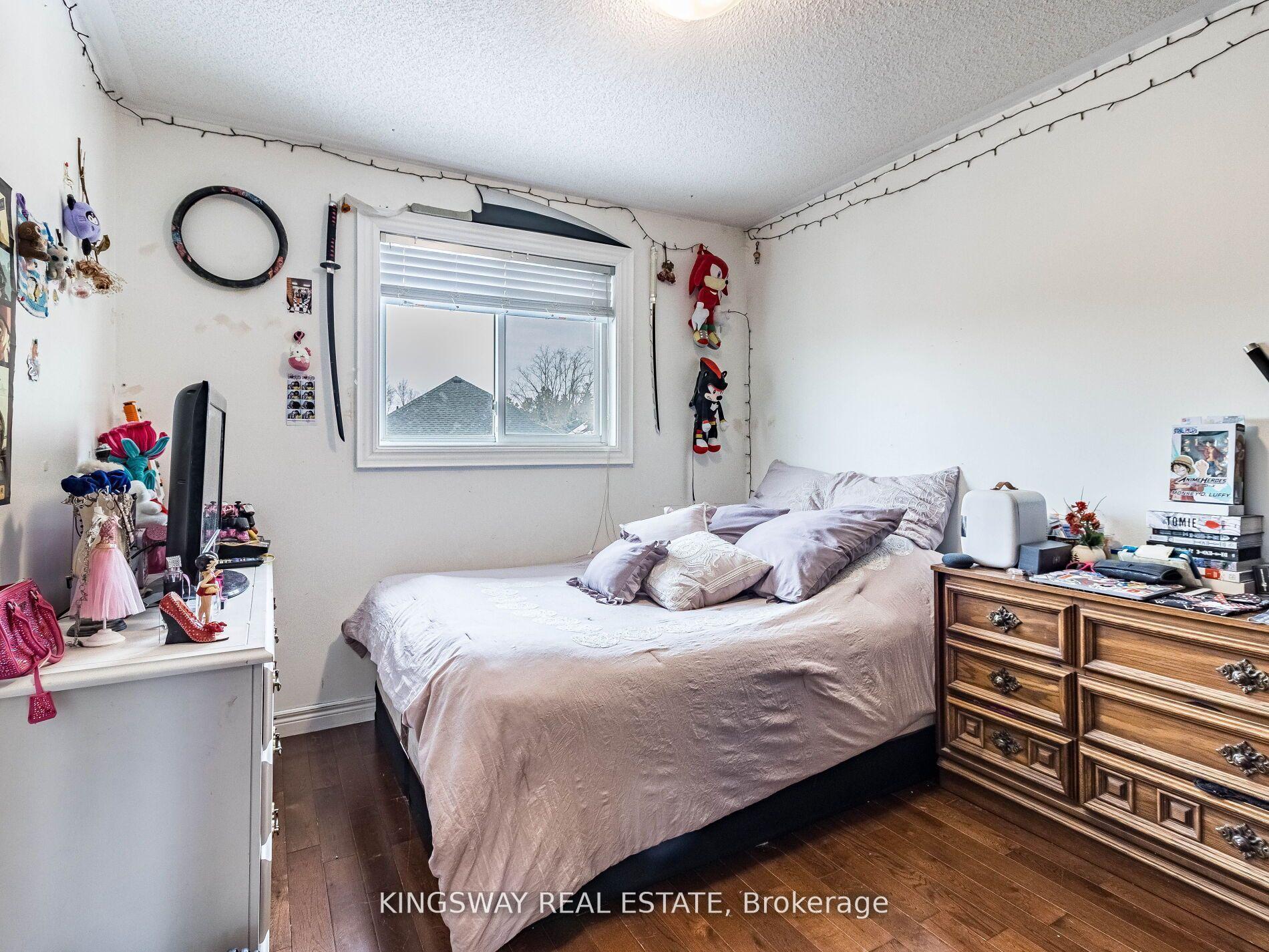 Photo 27 of 570 Enfield Road, Burlington, LaSalle — HOMEH
