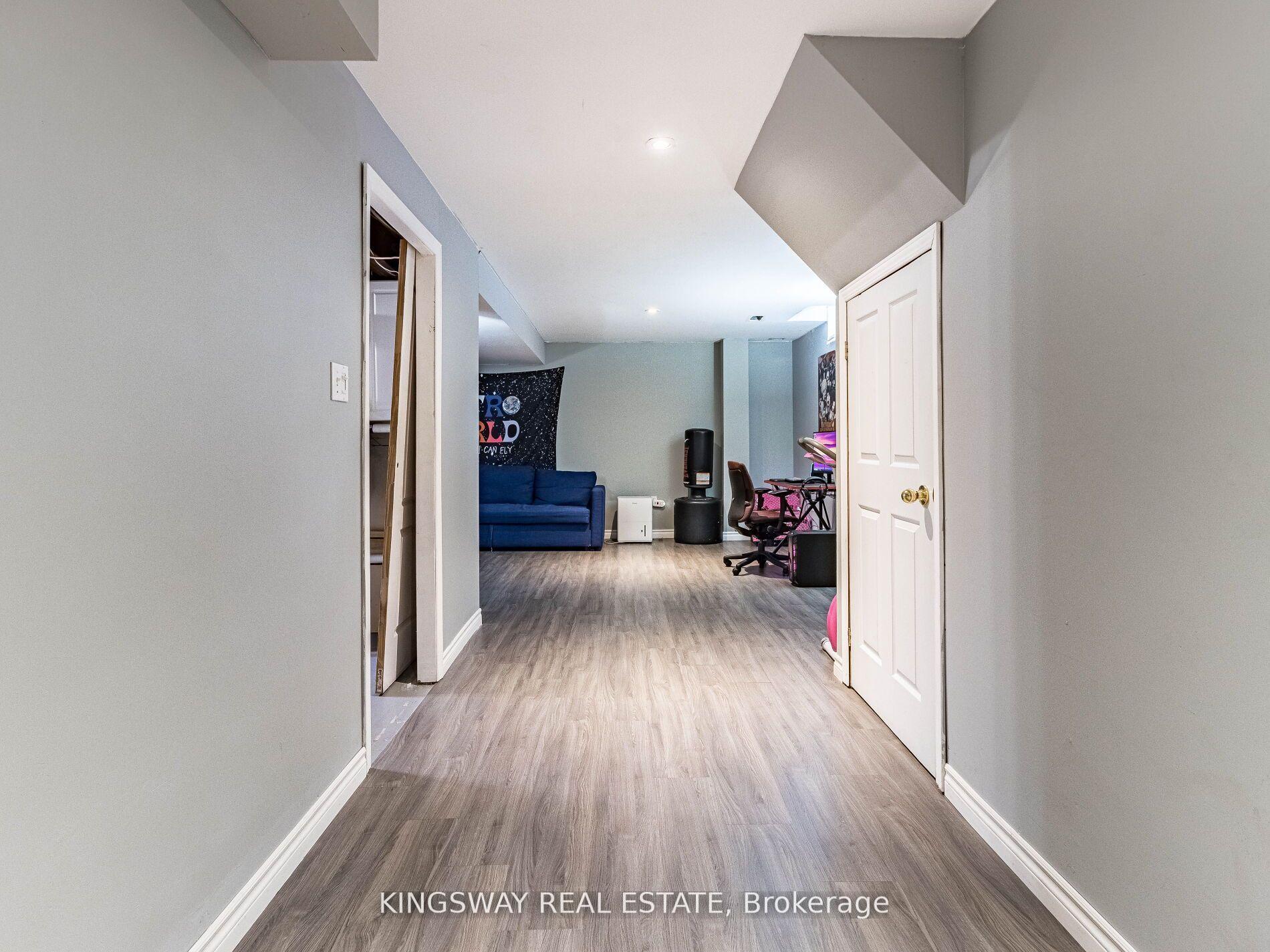 Photo 32 of 570 Enfield Road, Burlington, LaSalle — HOMEH
