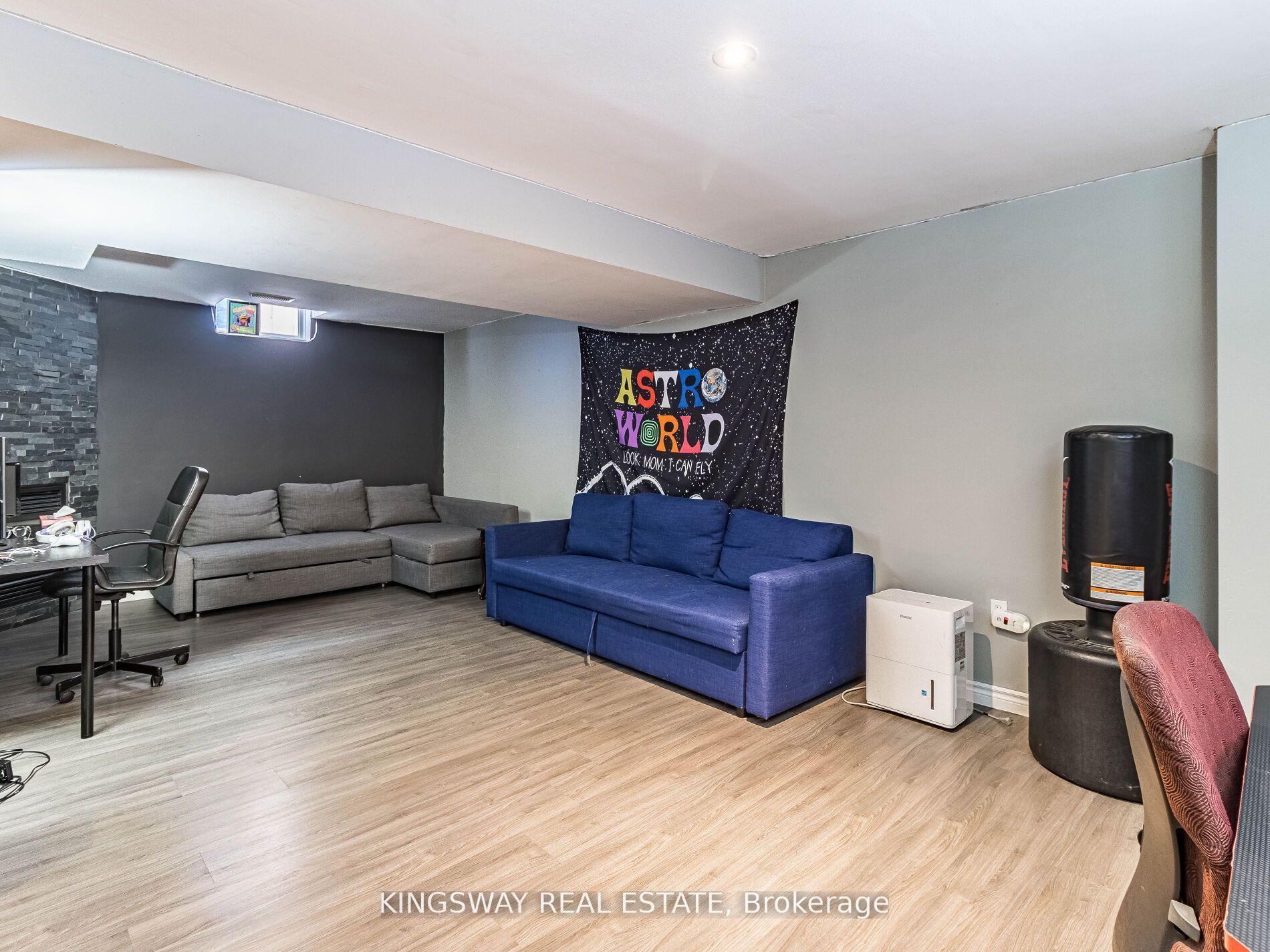 Photo 33 of 570 Enfield Road, Burlington, LaSalle — HOMEH