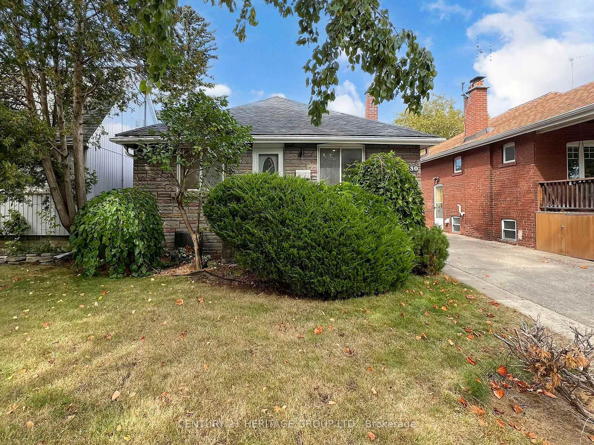 Photo 1 of Unit Lower Unit, 30 Struthers Street, Etobicoke, Mimico — HOMEH