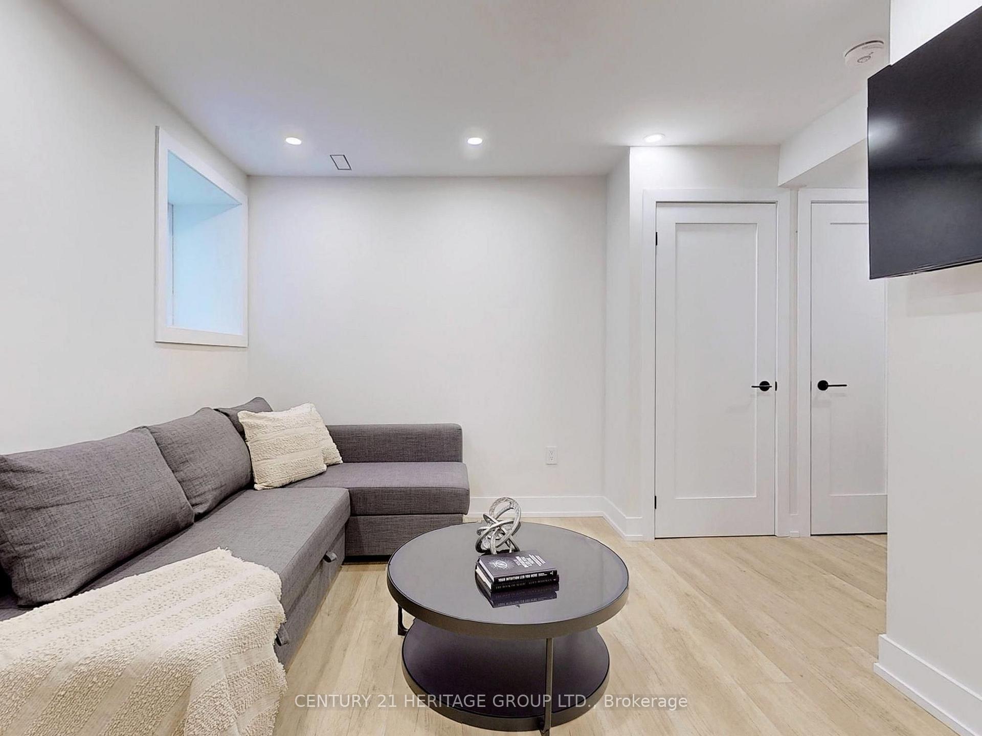 Photo 10 of Unit Lower Unit, 30 Struthers Street, Etobicoke, Mimico — HOMEH