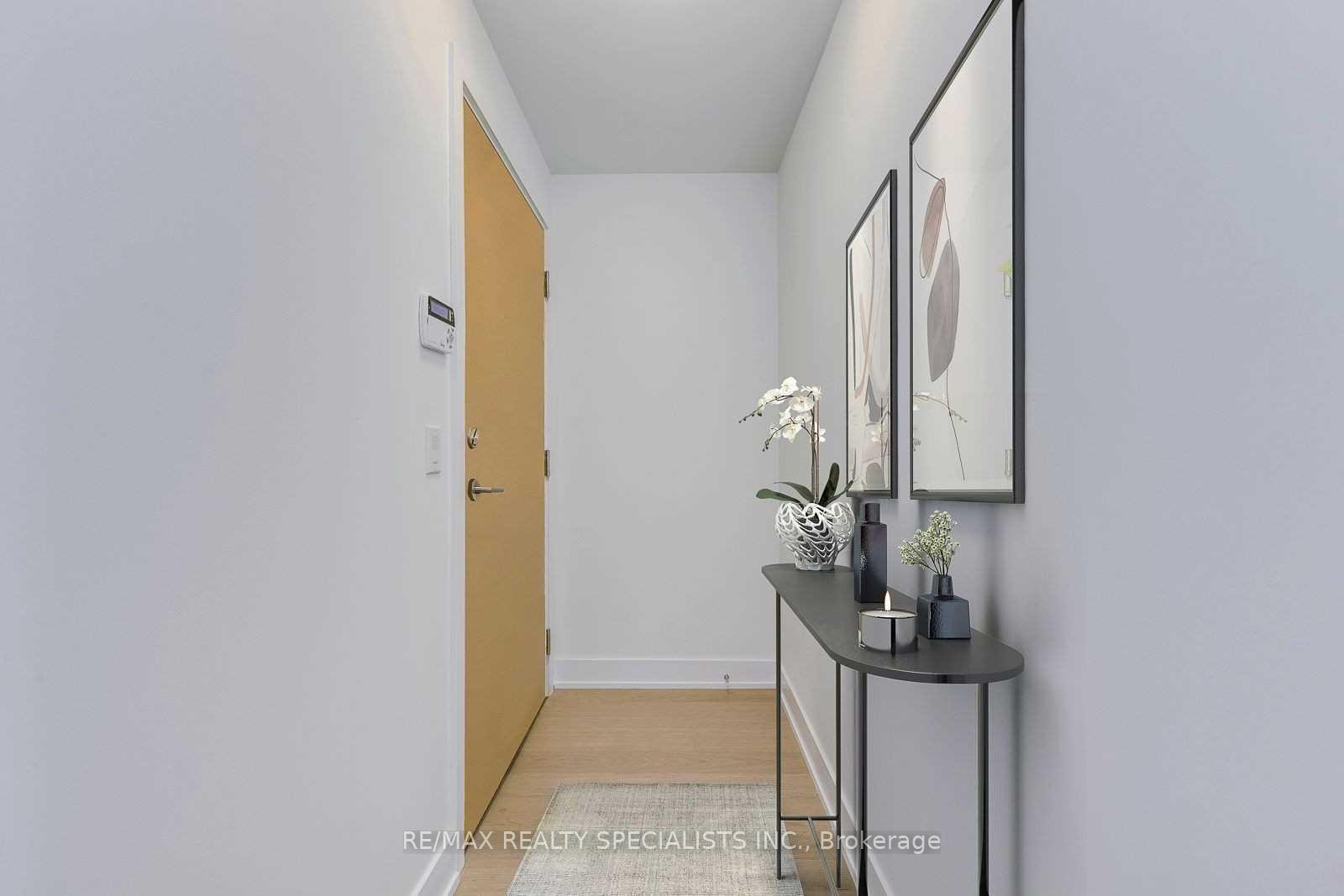 Photo 5 of Unit 321, 20 Shore Breeze Drive, Etobicoke, Mimico — HOMEH