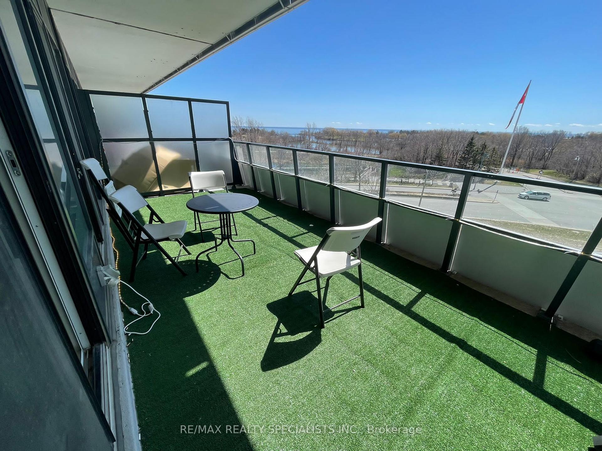 Photo 12 of Unit 321, 20 Shore Breeze Drive, Etobicoke, Mimico — HOMEH