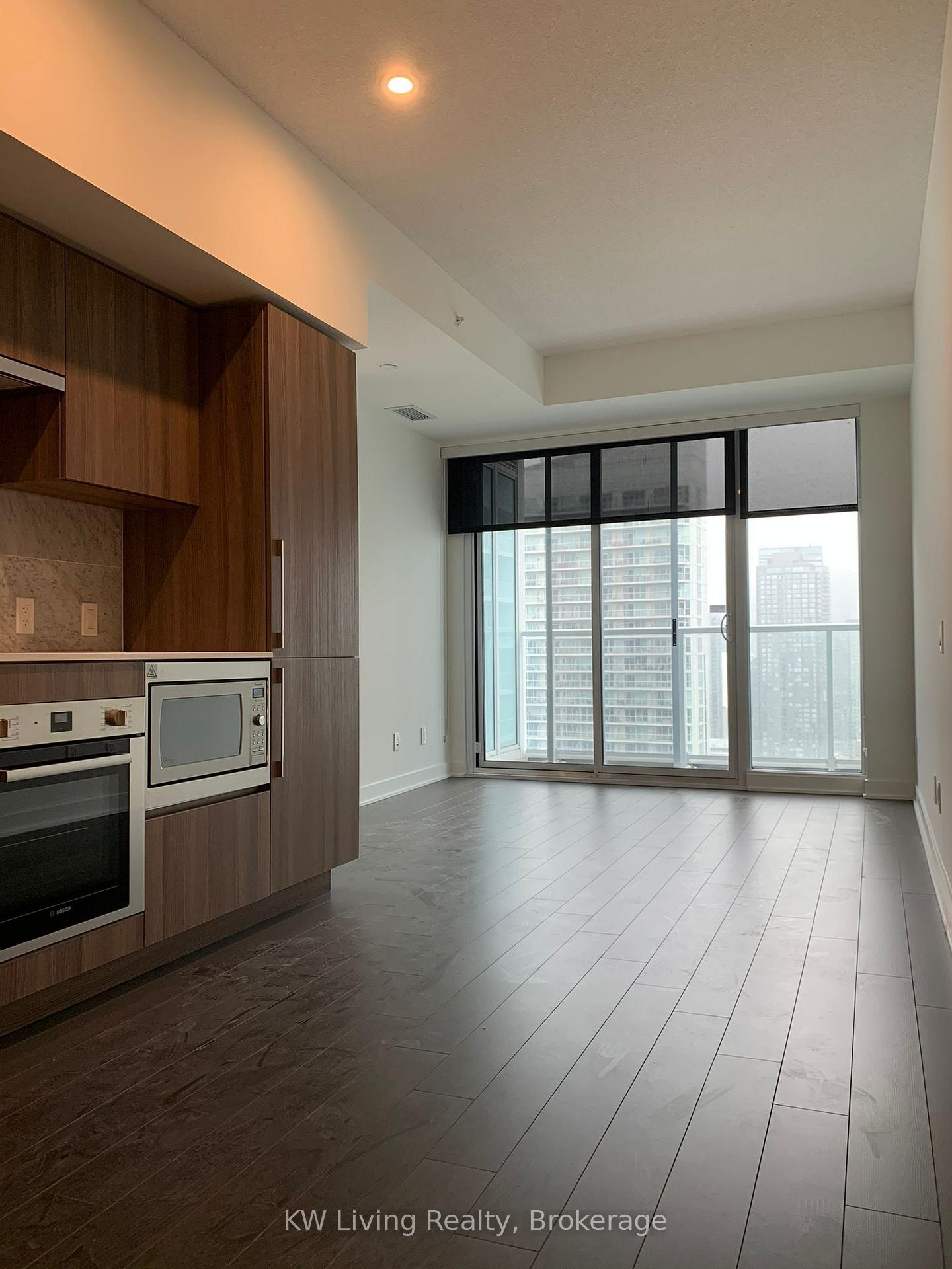 Photo 2 of Unit 3706, 19 Bathurst Street, Toronto, Waterfront Communities — HOMEH
