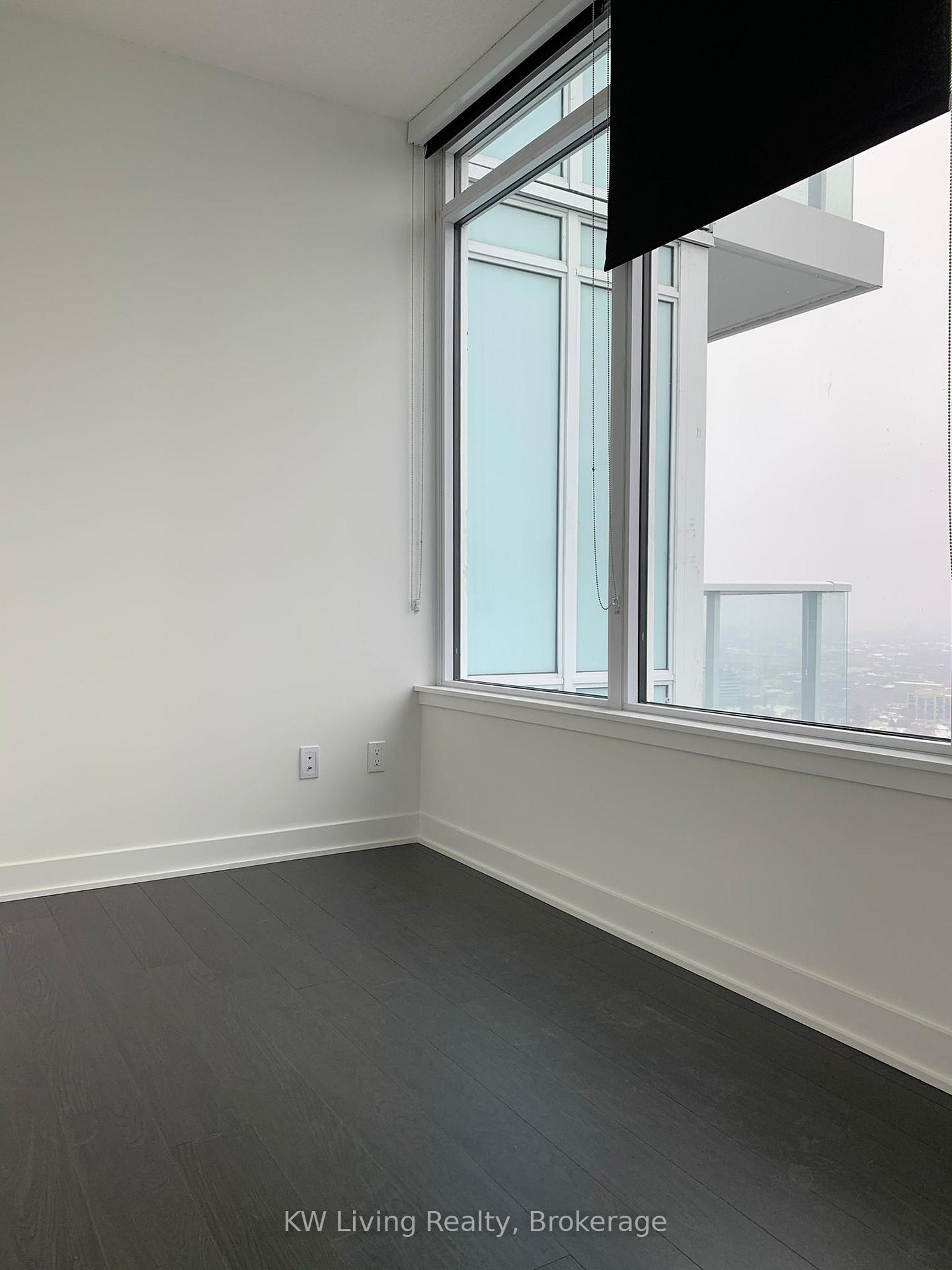 Photo 6 of Unit 3706, 19 Bathurst Street, Toronto, Waterfront Communities — HOMEH
