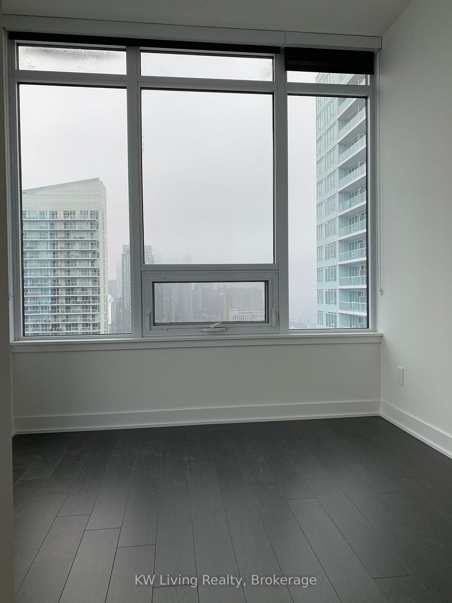 Photo 8 of Unit 3706, 19 Bathurst Street, Toronto, Waterfront Communities — HOMEH