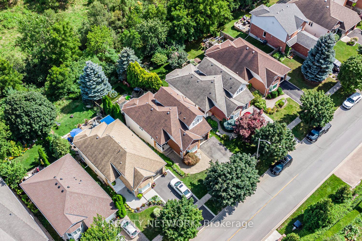 Photo 3 of 4257 Stadelbauer Drive, Lincoln, Beamsville — HOMEH
