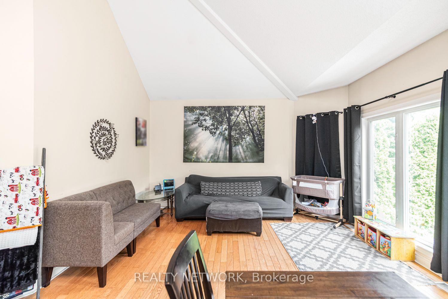 Photo 11 of 4257 Stadelbauer Drive, Lincoln, Beamsville — HOMEH