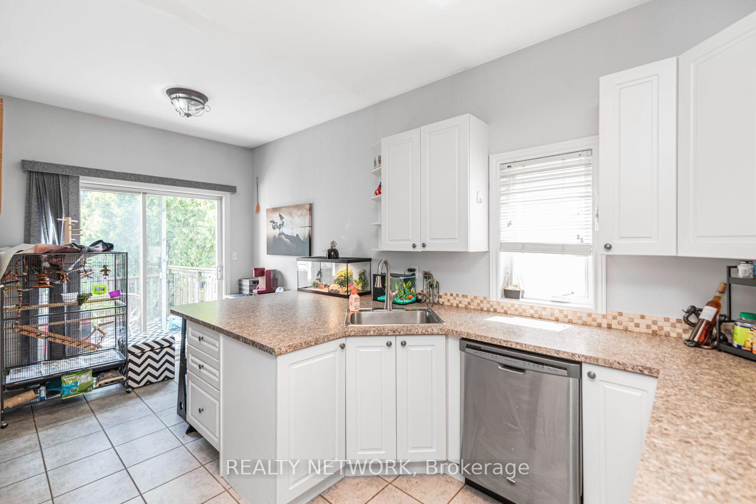 Photo 14 of 4257 Stadelbauer Drive, Lincoln, Beamsville — HOMEH