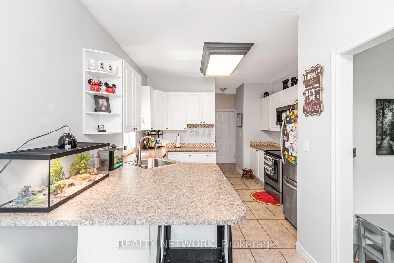 Photo 15 of 4257 Stadelbauer Drive, Lincoln, Beamsville — HOMEH