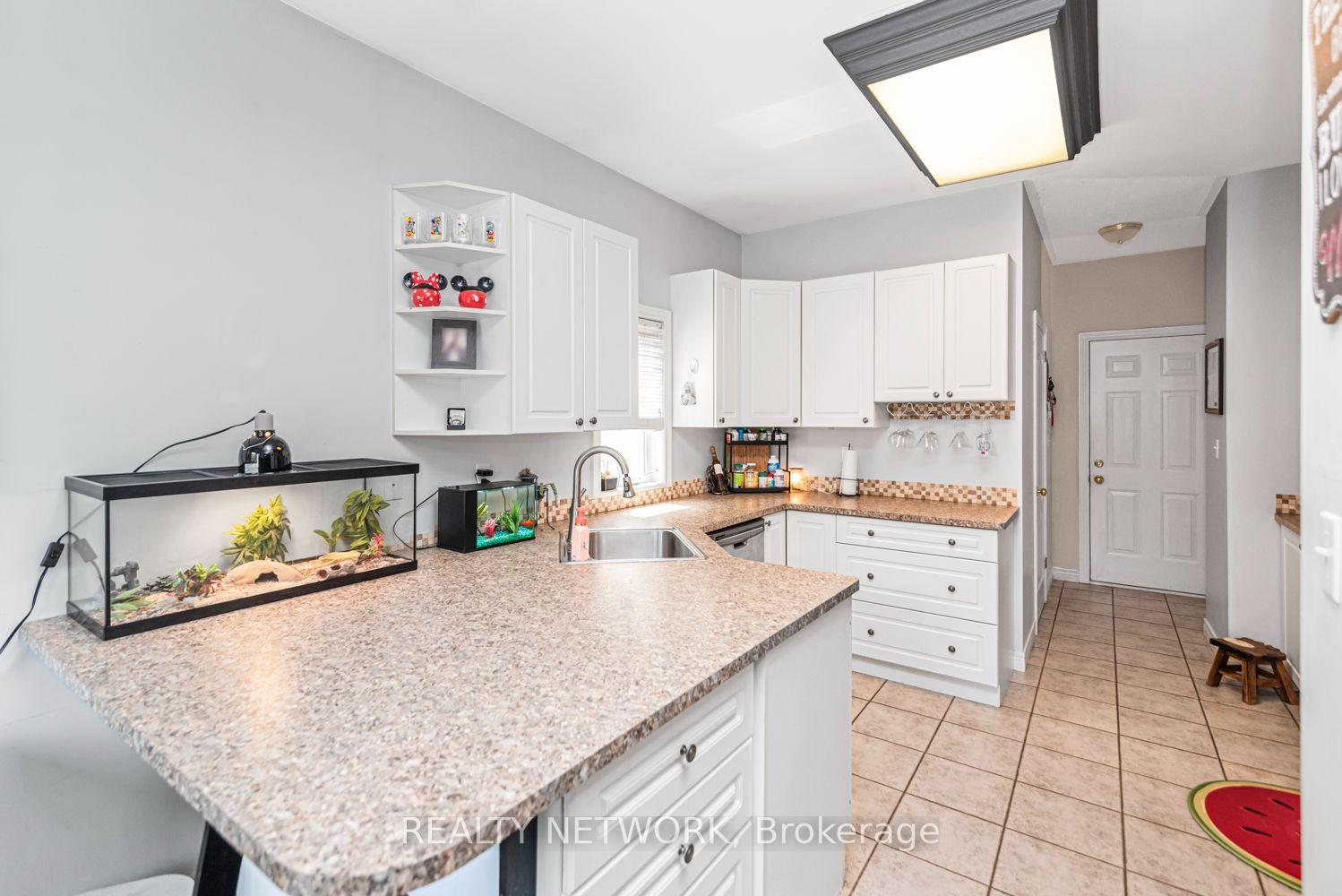 Photo 16 of 4257 Stadelbauer Drive, Lincoln, Beamsville — HOMEH