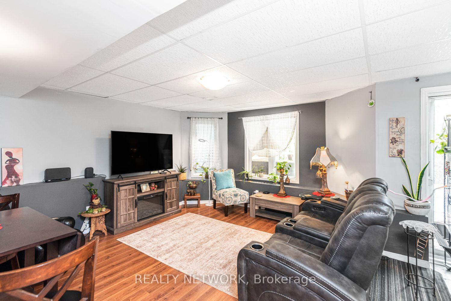 Photo 31 of 4257 Stadelbauer Drive, Lincoln, Beamsville — HOMEH