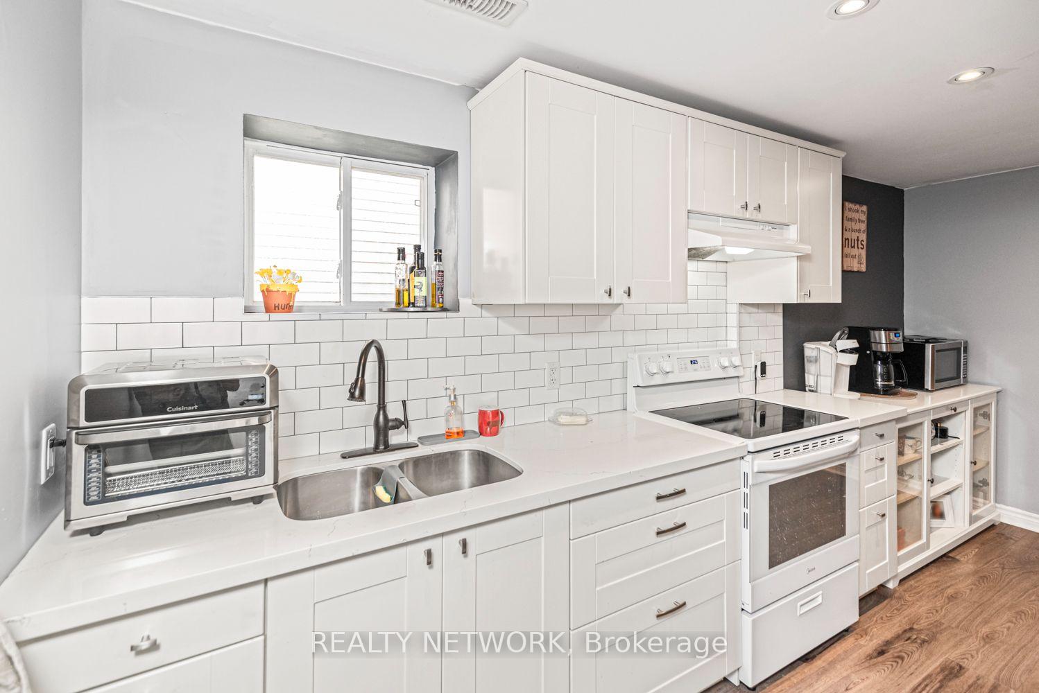 Photo 36 of 4257 Stadelbauer Drive, Lincoln, Beamsville — HOMEH
