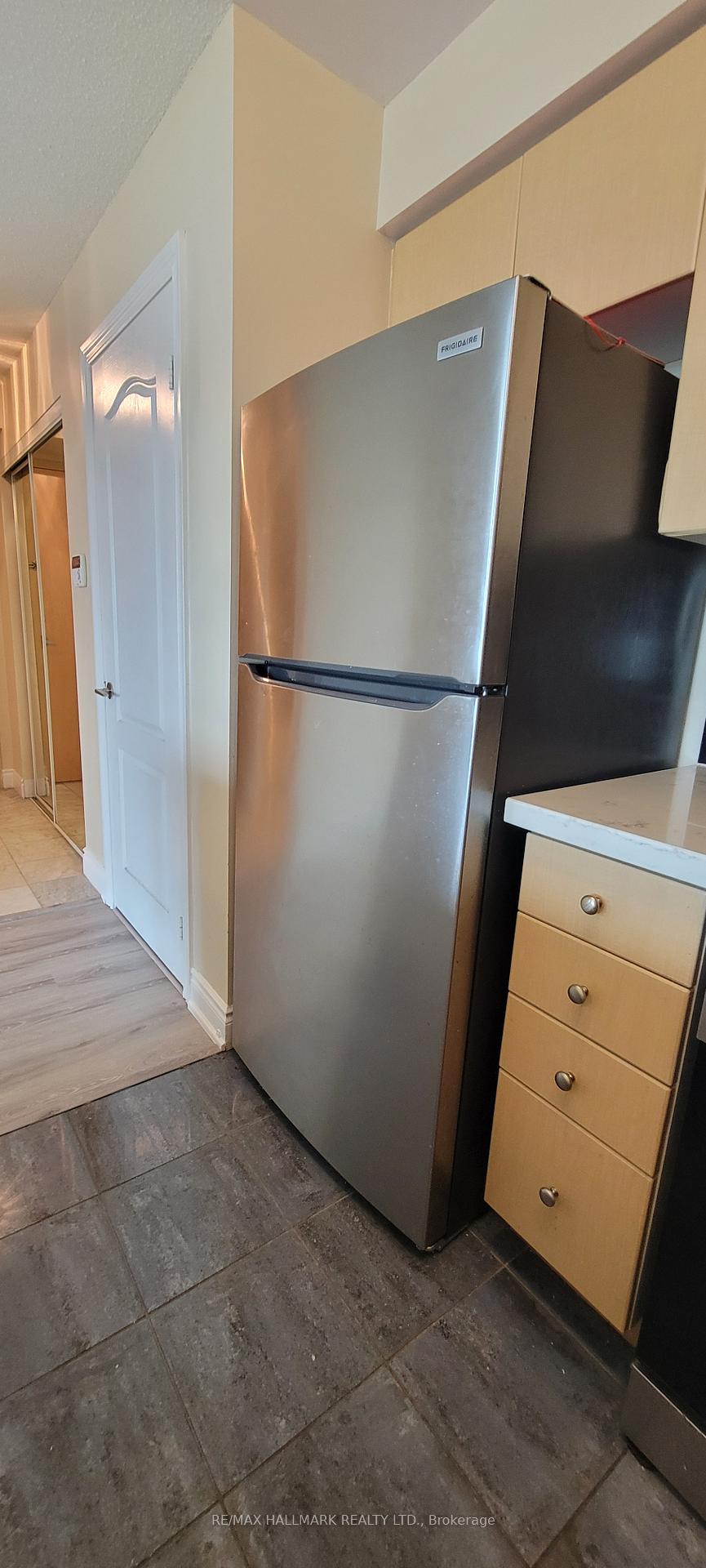 Photo 6 of Unit 306, 60 Brian Harrison Way, Scarborough, Bendale — HOMEH