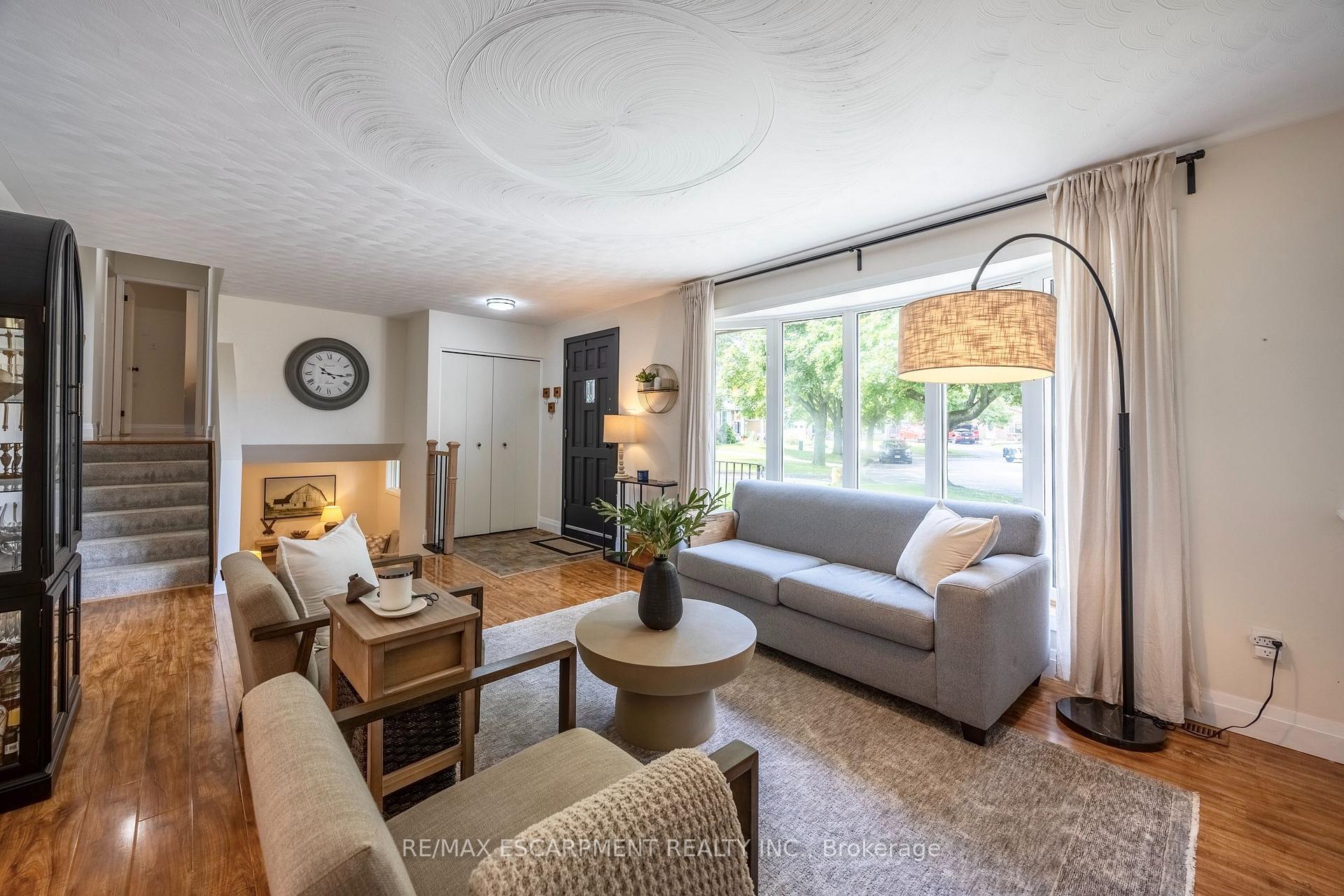 Photo 11 of 9 Normandy Circle, Norfolk, Simcoe — HOMEH