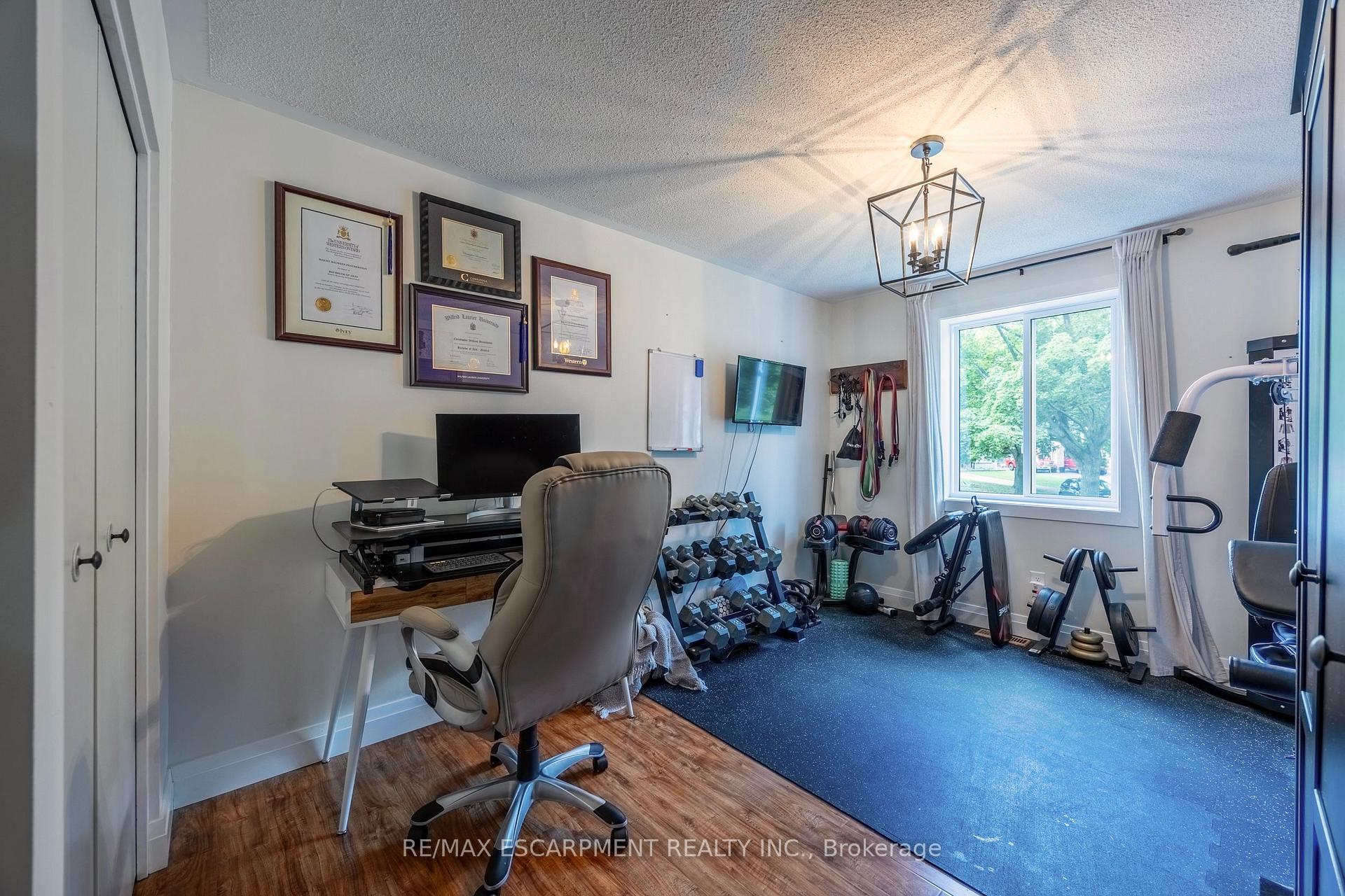 Photo 31 of 9 Normandy Circle, Norfolk, Simcoe — HOMEH
