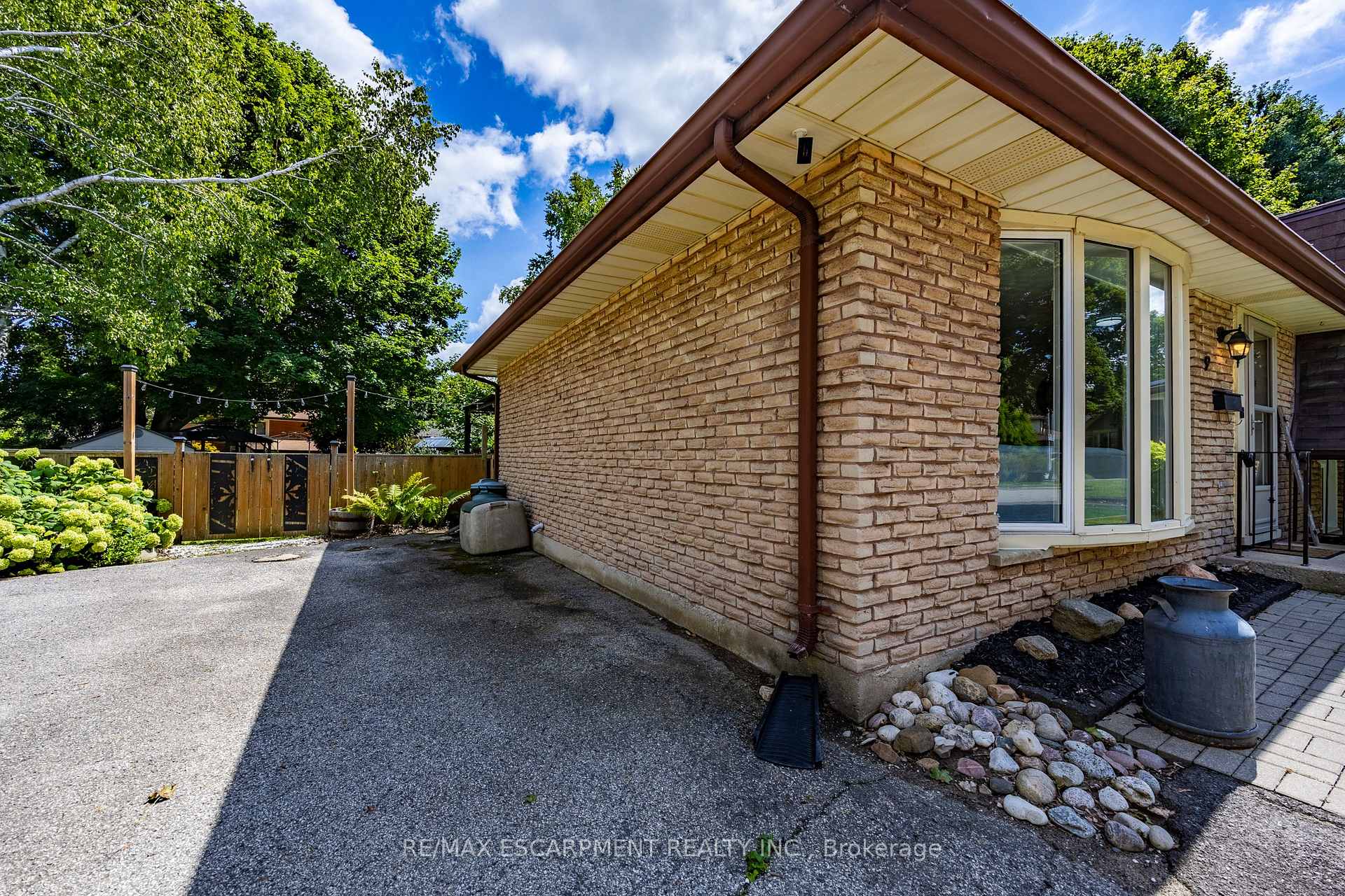 Photo 47 of 9 Normandy Circle, Norfolk, Simcoe — HOMEH