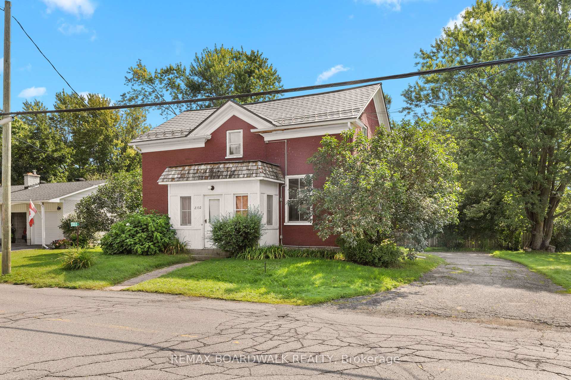 Photo of 2352 Church Street