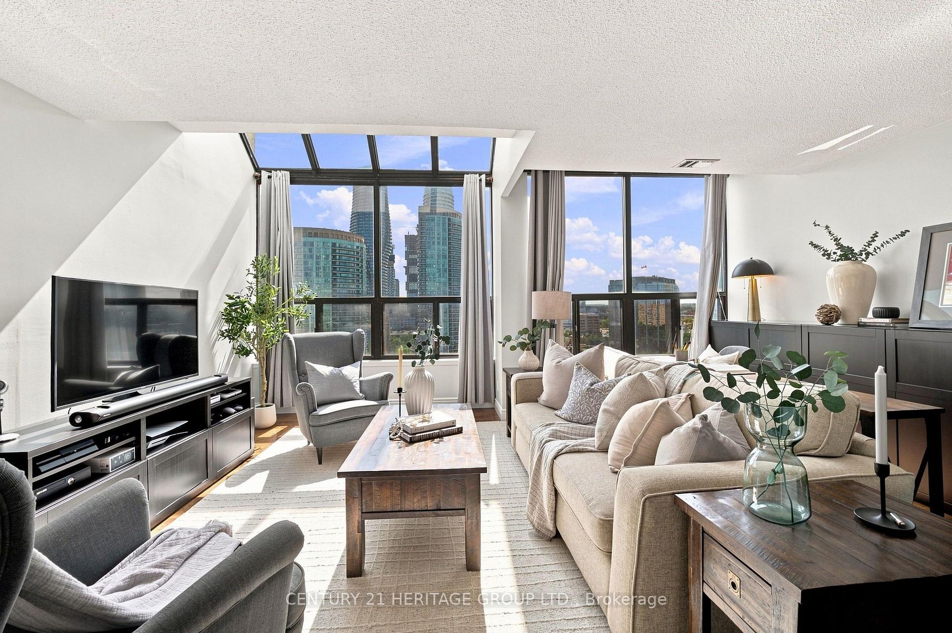 Photo 2 of Unit PH1, 200 Robert Speck Parkway, Mississauga, City Centre — HOMEH