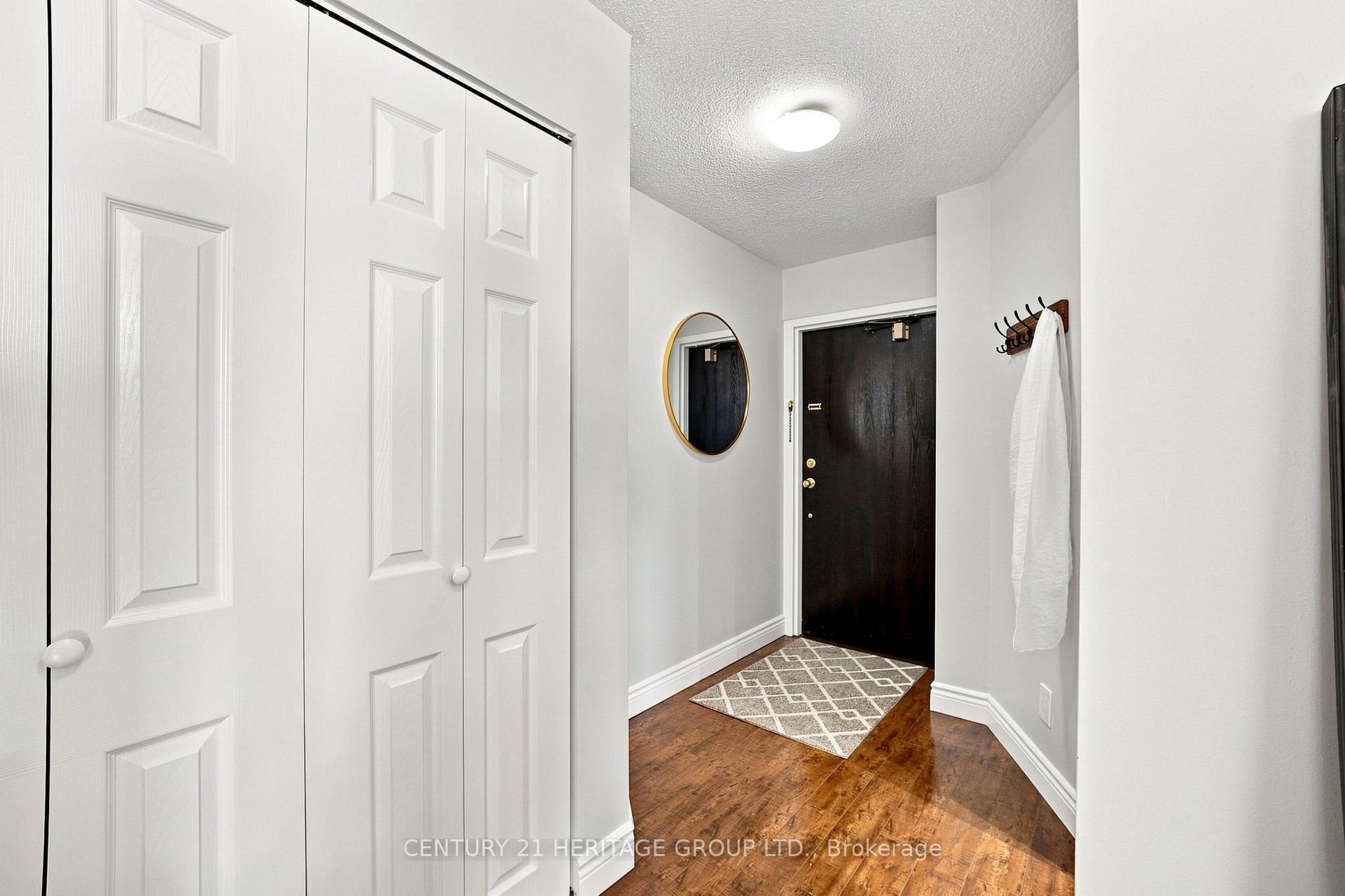 Photo 3 of Unit PH1, 200 Robert Speck Parkway, Mississauga, City Centre — HOMEH