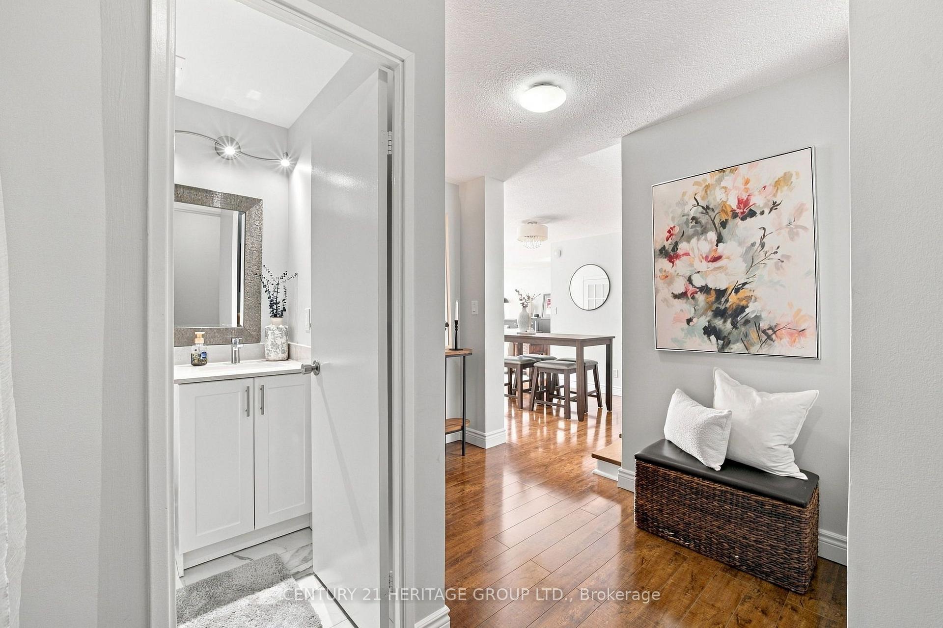 Photo 4 of Unit PH1, 200 Robert Speck Parkway, Mississauga, City Centre — HOMEH