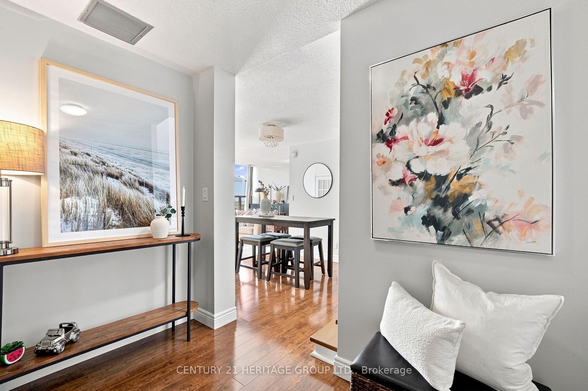 Photo 6 of Unit PH1, 200 Robert Speck Parkway, Mississauga, City Centre — HOMEH