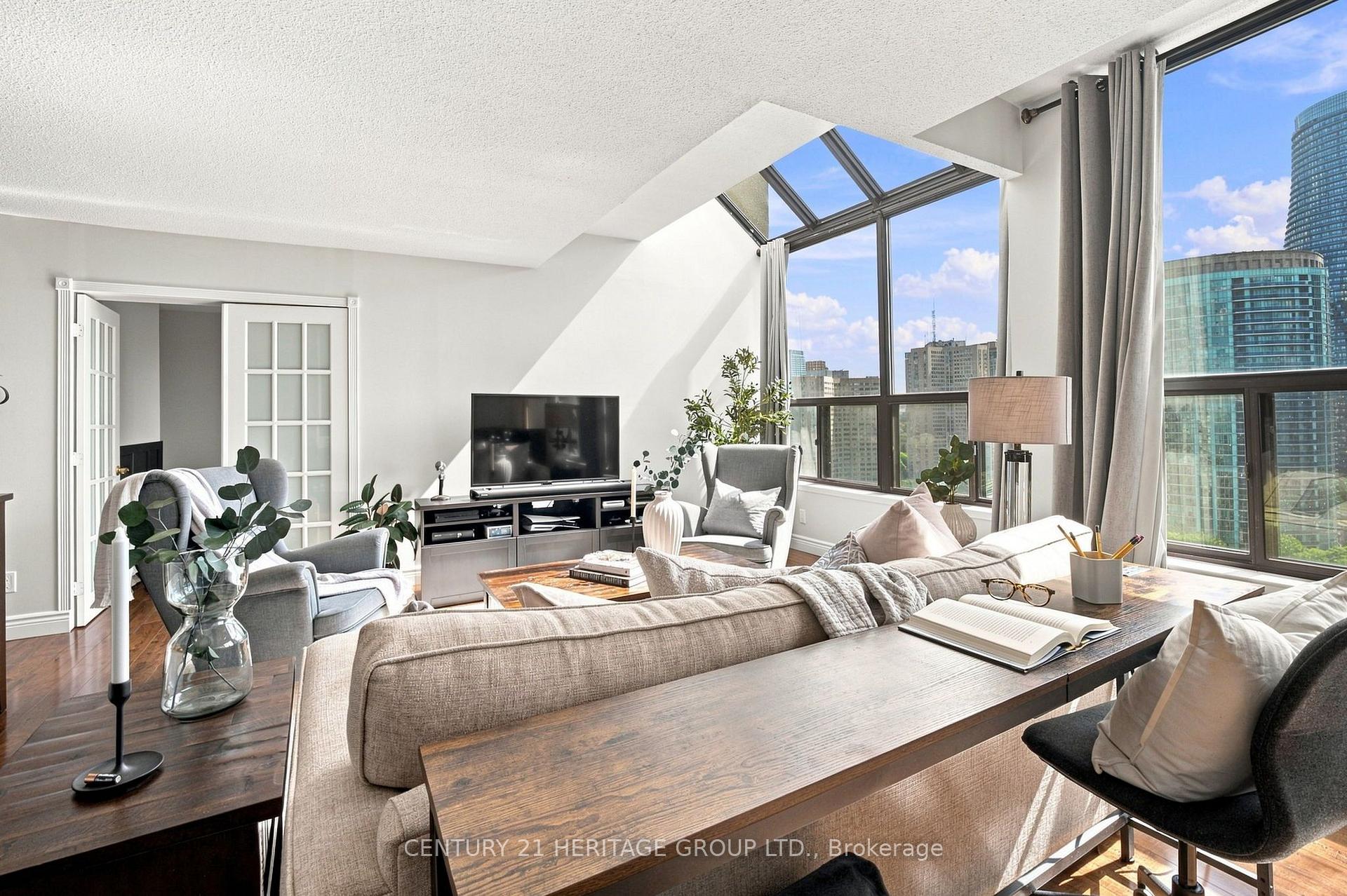 Photo 12 of Unit PH1, 200 Robert Speck Parkway, Mississauga, City Centre — HOMEH