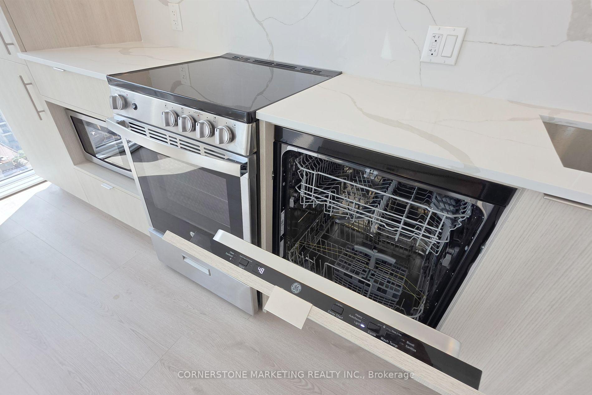 Photo 6 of Unit 2906, 100 Queen Street E, Toronto, Church-Yonge Corridor — HOMEH