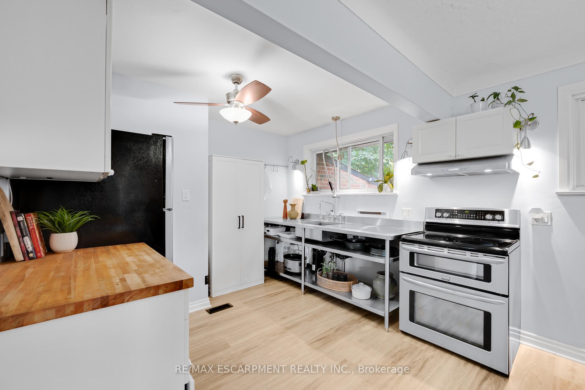 Photo 9 of 201 Terrace Drive, Hamilton, Balfour — HOMEH