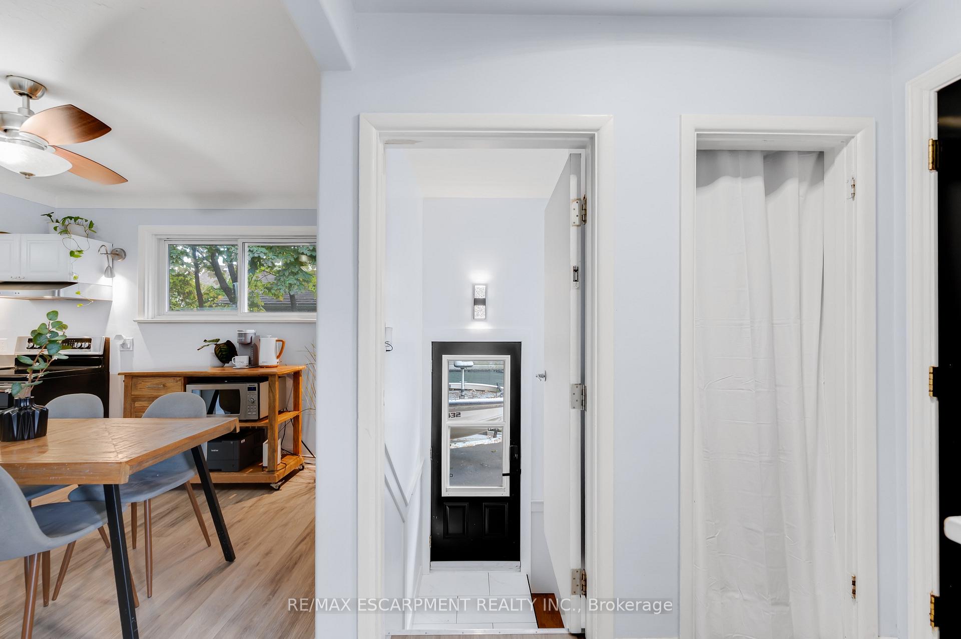 Photo 14 of 201 Terrace Drive, Hamilton, Balfour — HOMEH