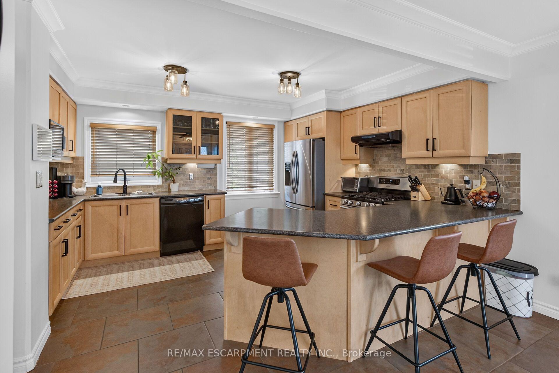 Photo 5 of 151 Hixon Road, Hamilton, Rosedale — HOMEH
