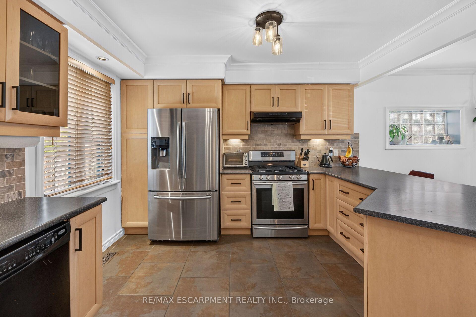 Photo 9 of 151 Hixon Road, Hamilton, Rosedale — HOMEH