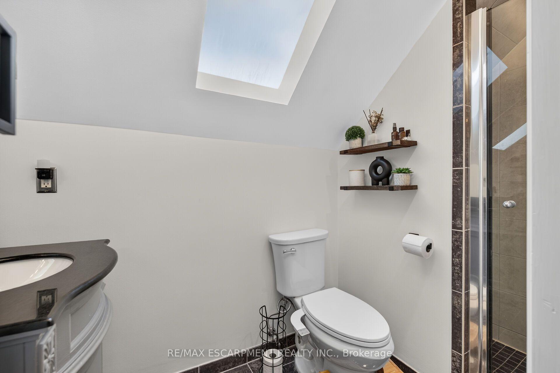 Photo 19 of 151 Hixon Road, Hamilton, Rosedale — HOMEH