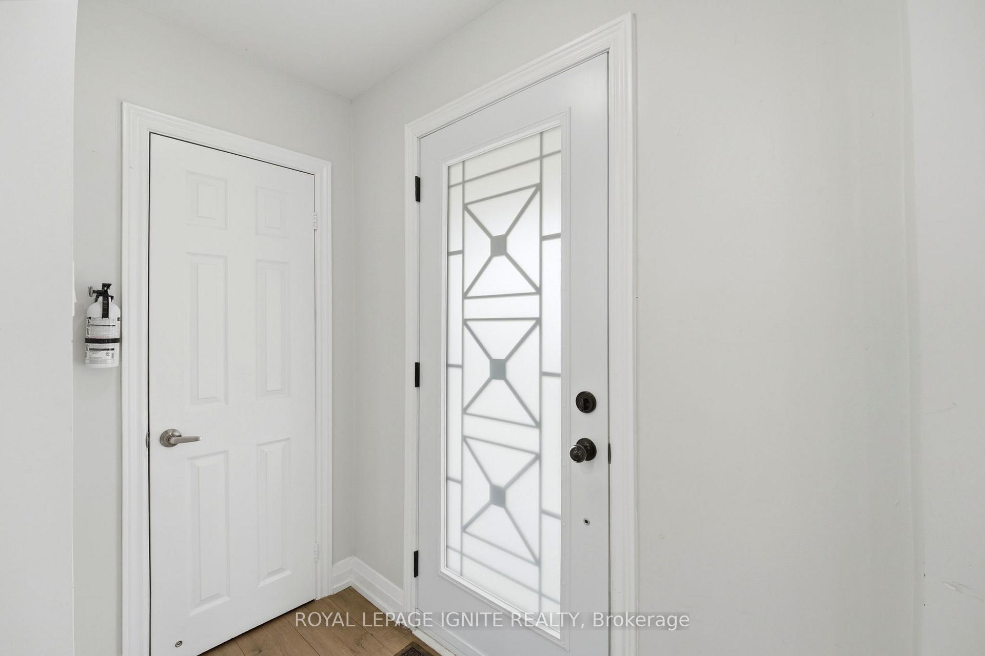 Photo 5 of 89 Darlingside Drive, Scarborough, West Hill — HOMEH