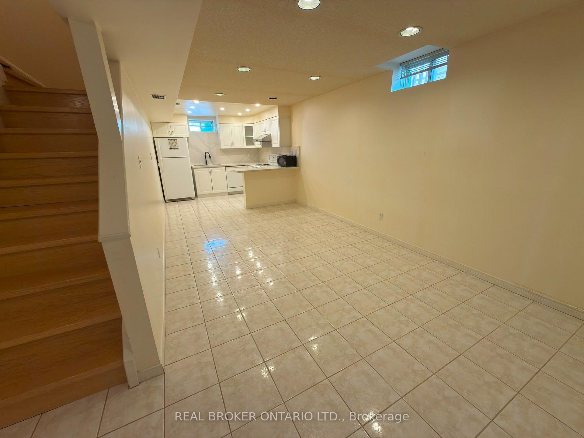 Photo 3 of Unit LOWER, 107 Dali Crescent, Scarborough, Rouge — HOMEH